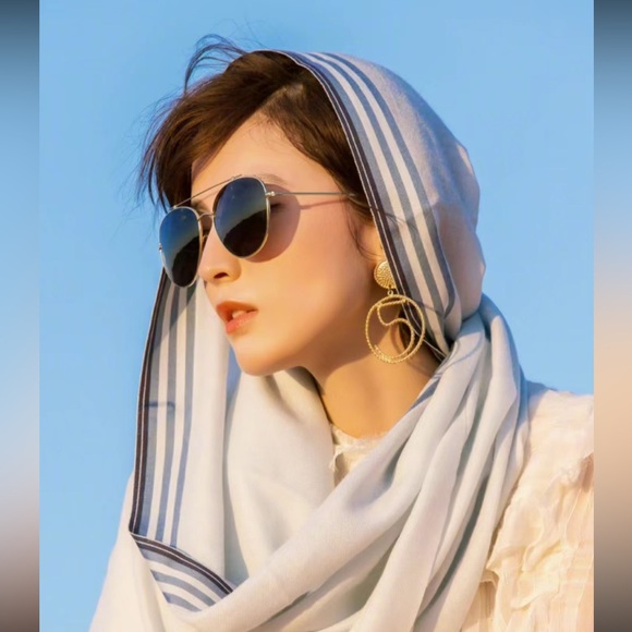 COPY - Unlisted items live show - Picture 13 of 15